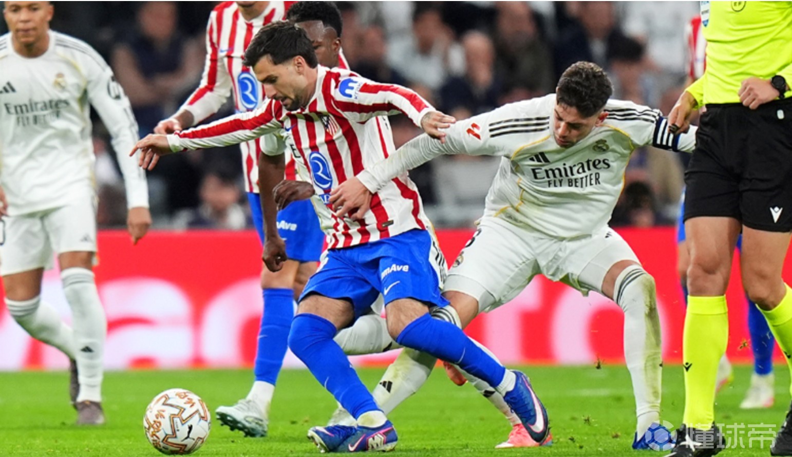 西甲裁委会：巴尔韦德的动作属于严重暴力犯规，红牌判罚正确