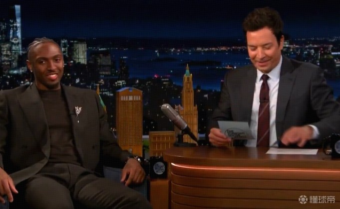 马克西：斯图尔特像绿巨人浩克，敢追着詹姆斯打的都是绿巨人