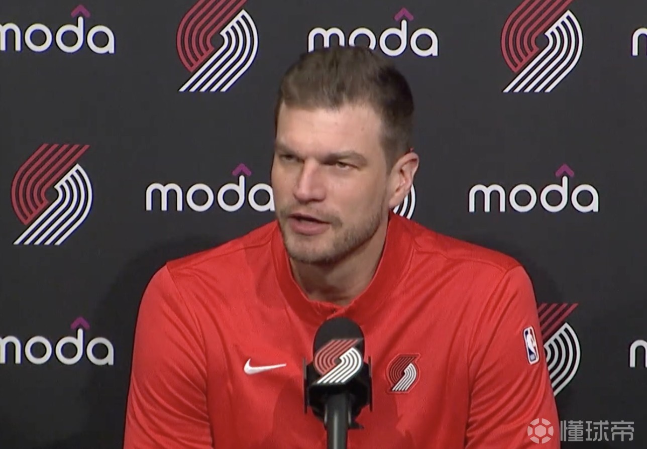 斯普利特：今晚有意安排杨瀚森在顶弧组织，他的进步有目共睹