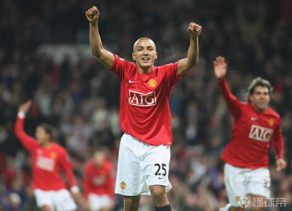 前曼联后卫丹尼-辛普森：曼联青训很关注球员在学校的表现