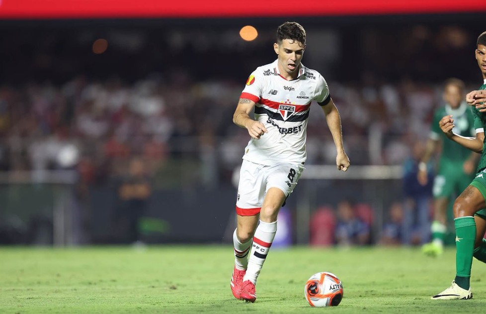 巴媒：前上海海港外援奥斯卡即将退役，他正在和圣保罗谈解约