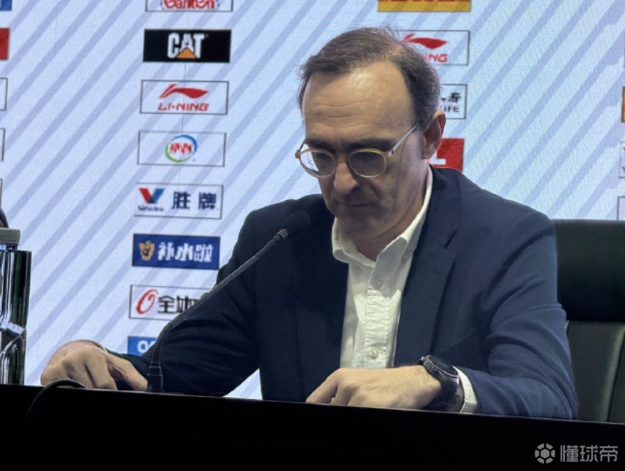 乌戈：上半场其实我们打得不错，但就是无法阻挡赵睿的脚步