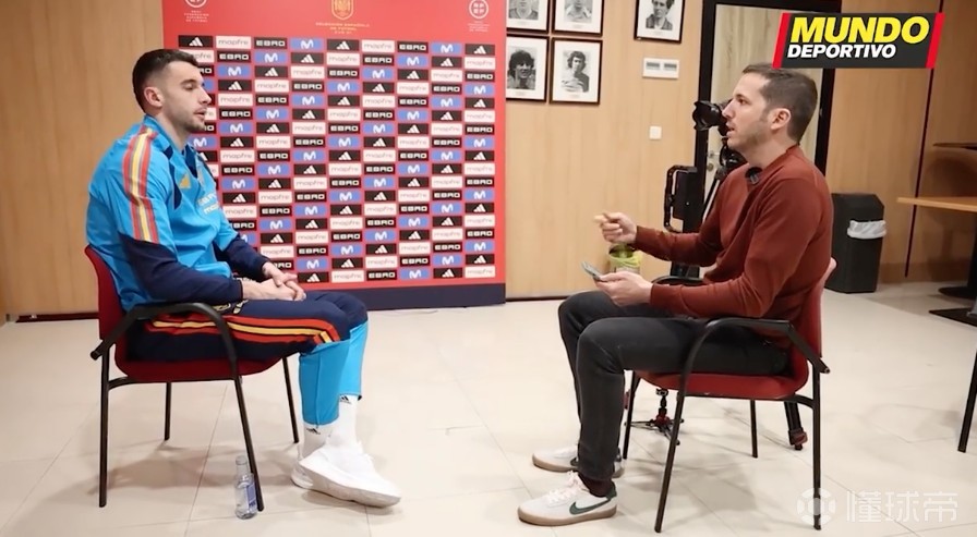 霍安：现在不会想能否入选最终大名单，我全力支持教练的决定